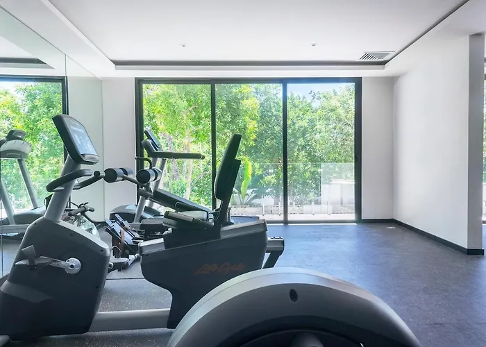 Spectacular In Complex, Pool, Gym *